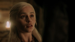extant_GameOfThrones_1x06-AGoldenCrown_5175