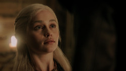 extant_GameOfThrones_1x06-AGoldenCrown_5178