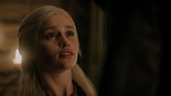 extant_GameOfThrones_1x06-AGoldenCrown_5187