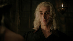 extant_GameOfThrones_1x06-AGoldenCrown_5249