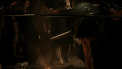 extant_GameOfThrones_1x06-AGoldenCrown_5287
