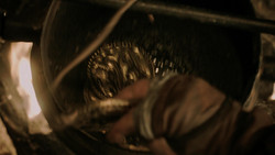 extant_GameOfThrones_1x06-AGoldenCrown_5293