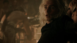 extant_GameOfThrones_1x06-AGoldenCrown_5304