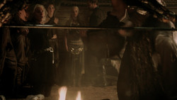 extant_GameOfThrones_1x06-AGoldenCrown_5331