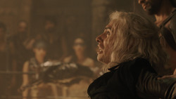 extant_GameOfThrones_1x06-AGoldenCrown_5343