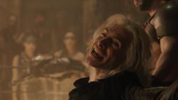 extant_GameOfThrones_1x06-AGoldenCrown_5344
