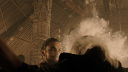 extant_GameOfThrones_1x06-AGoldenCrown_5364