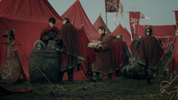 extant_GameOfThrones_1x07-YouWinOrYouDie_0014