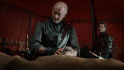 extant_GameOfThrones_1x07-YouWinOrYouDie_0102