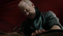 extant_GameOfThrones_1x07-YouWinOrYouDie_0176