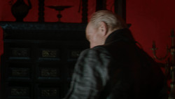 extant_GameOfThrones_1x07-YouWinOrYouDie_0231