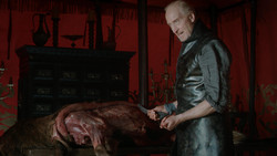 extant_GameOfThrones_1x07-YouWinOrYouDie_0280