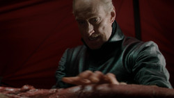 extant_GameOfThrones_1x07-YouWinOrYouDie_0346