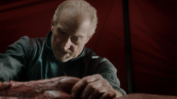 extant_GameOfThrones_1x07-YouWinOrYouDie_0349