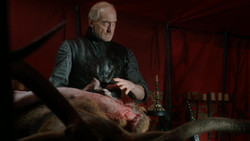 extant_GameOfThrones_1x07-YouWinOrYouDie_0410