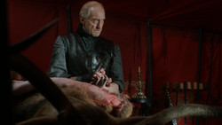 extant_GameOfThrones_1x07-YouWinOrYouDie_0415