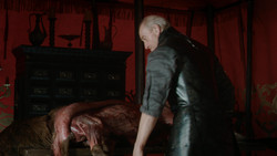 extant_GameOfThrones_1x07-YouWinOrYouDie_0493