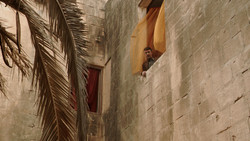 extant_GameOfThrones_1x07-YouWinOrYouDie_0875