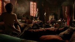 extant_GameOfThrones_1x07-YouWinOrYouDie_0890