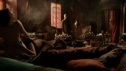 extant_GameOfThrones_1x07-YouWinOrYouDie_0892