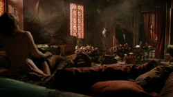 extant_GameOfThrones_1x07-YouWinOrYouDie_0896