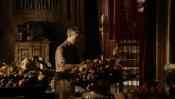 extant_GameOfThrones_1x07-YouWinOrYouDie_0911