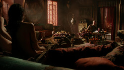 extant_GameOfThrones_1x07-YouWinOrYouDie_0935