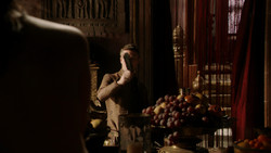 extant_GameOfThrones_1x07-YouWinOrYouDie_0939