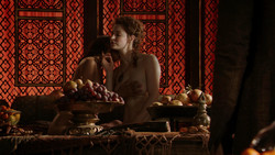 extant_GameOfThrones_1x07-YouWinOrYouDie_1006