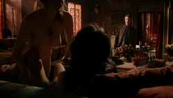 extant_GameOfThrones_1x07-YouWinOrYouDie_1025