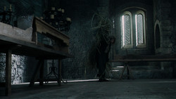 extant_GameOfThrones_1x07-YouWinOrYouDie_1410