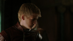 extant_GameOfThrones_1x07-YouWinOrYouDie_2090