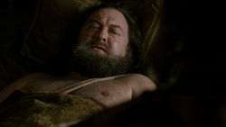 extant_GameOfThrones_1x07-YouWinOrYouDie_2392
