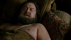 extant_GameOfThrones_1x07-YouWinOrYouDie_2396
