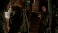 extant_GameOfThrones_1x07-YouWinOrYouDie_2585
