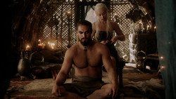 extant_GameOfThrones_1x07-YouWinOrYouDie_2760