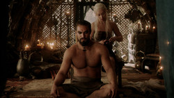 extant_GameOfThrones_1x07-YouWinOrYouDie_2761