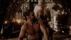 extant_GameOfThrones_1x07-YouWinOrYouDie_2775