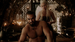extant_GameOfThrones_1x07-YouWinOrYouDie_2777
