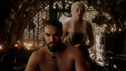 extant_GameOfThrones_1x07-YouWinOrYouDie_2786