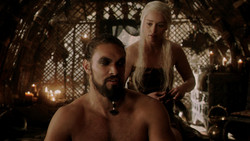 extant_GameOfThrones_1x07-YouWinOrYouDie_2790