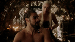 extant_GameOfThrones_1x07-YouWinOrYouDie_2792