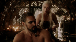 extant_GameOfThrones_1x07-YouWinOrYouDie_2794