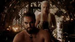 extant_GameOfThrones_1x07-YouWinOrYouDie_2798