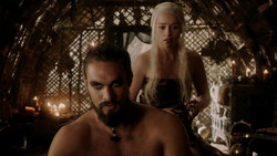 extant_GameOfThrones_1x07-YouWinOrYouDie_2799