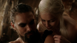 extant_GameOfThrones_1x07-YouWinOrYouDie_2826
