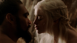 extant_GameOfThrones_1x07-YouWinOrYouDie_2860