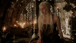 extant_GameOfThrones_1x07-YouWinOrYouDie_2864