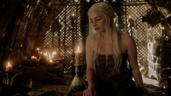 extant_GameOfThrones_1x07-YouWinOrYouDie_2865