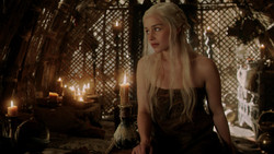 extant_GameOfThrones_1x07-YouWinOrYouDie_2866